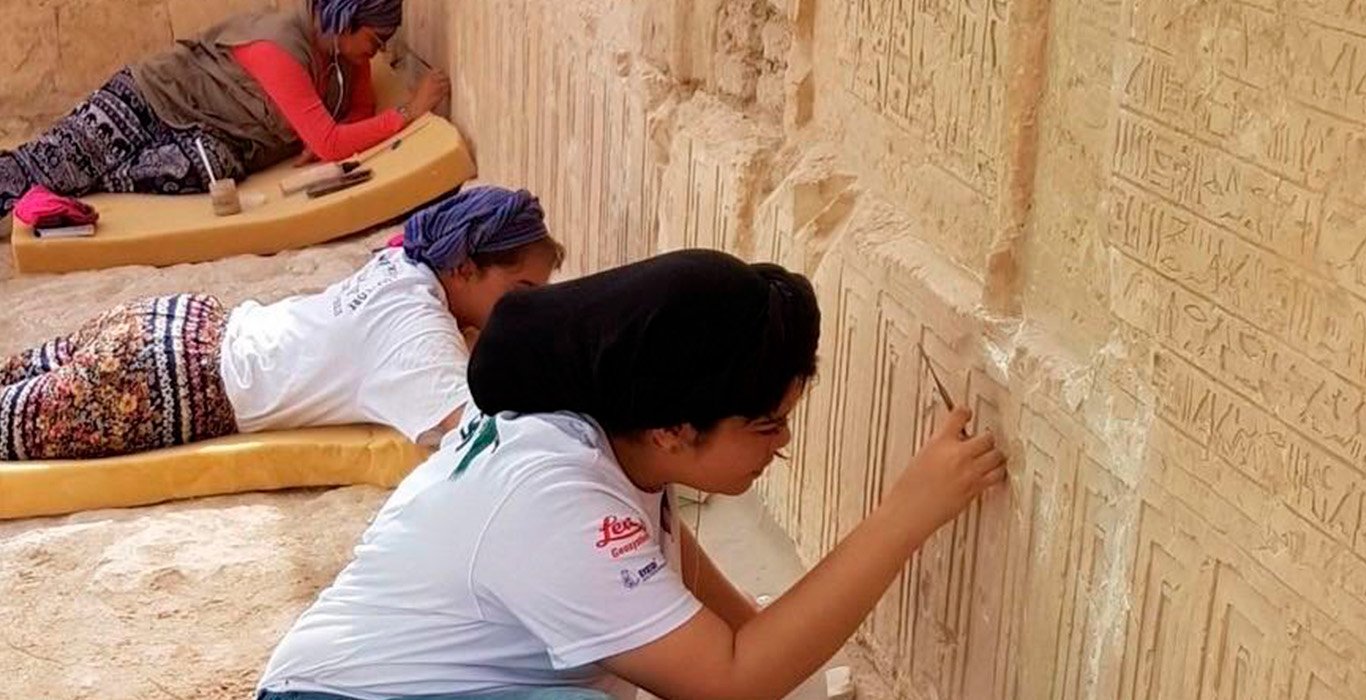 6 LUXOR MURO